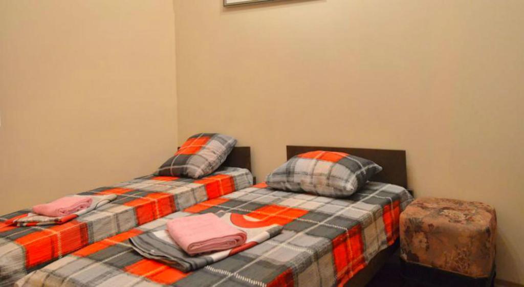 Griboedov Hostel & Suites Tbilisi Bilik gambar