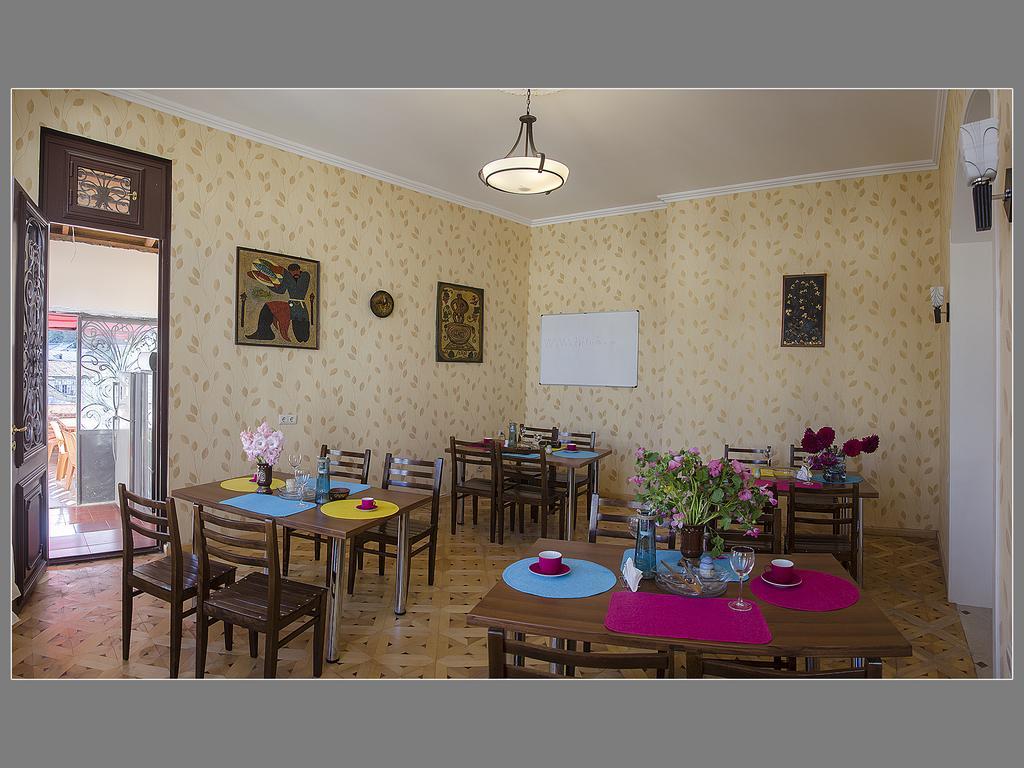 Griboedov Hostel & Suites Tbilisi Luaran gambar