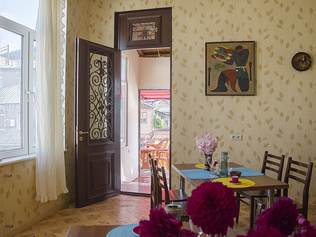 Griboedov Hostel & Suites Tbilisi Luaran gambar