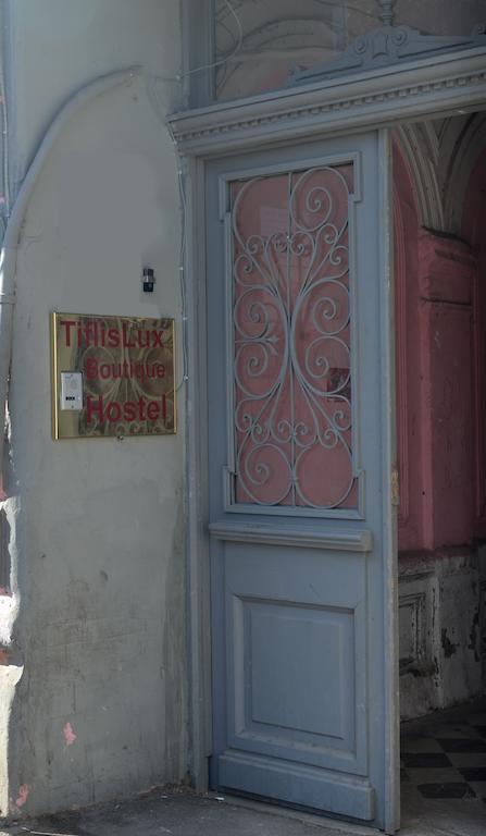 Griboedov Hostel & Suites Tbilisi Bilik gambar