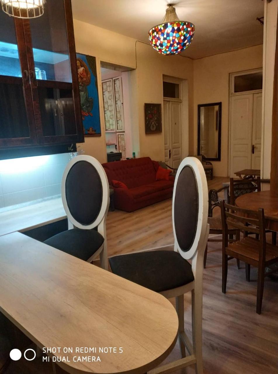 Griboedov Hostel & Suites Tbilisi Luaran gambar