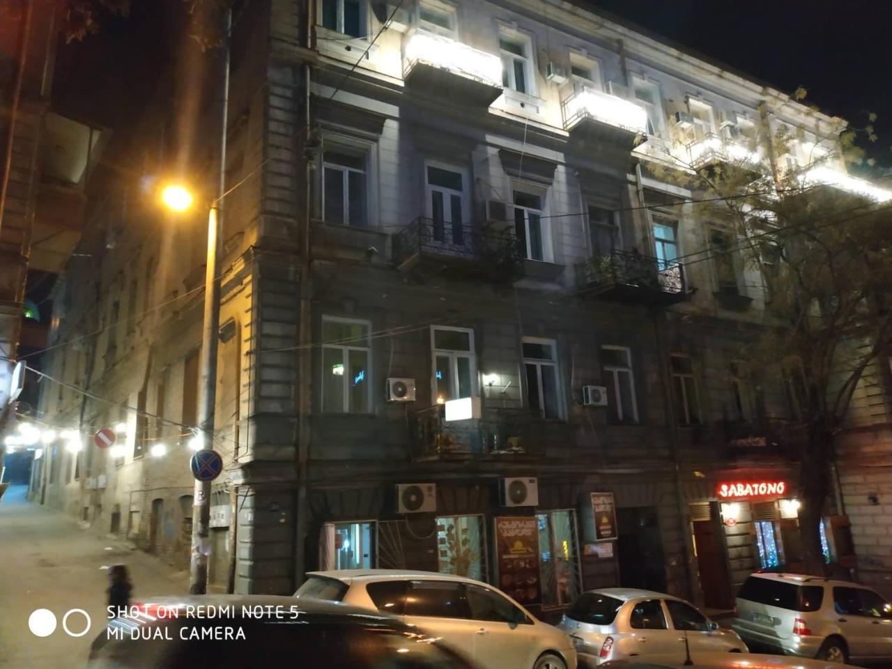 Griboedov Hostel & Suites Tbilisi Luaran gambar